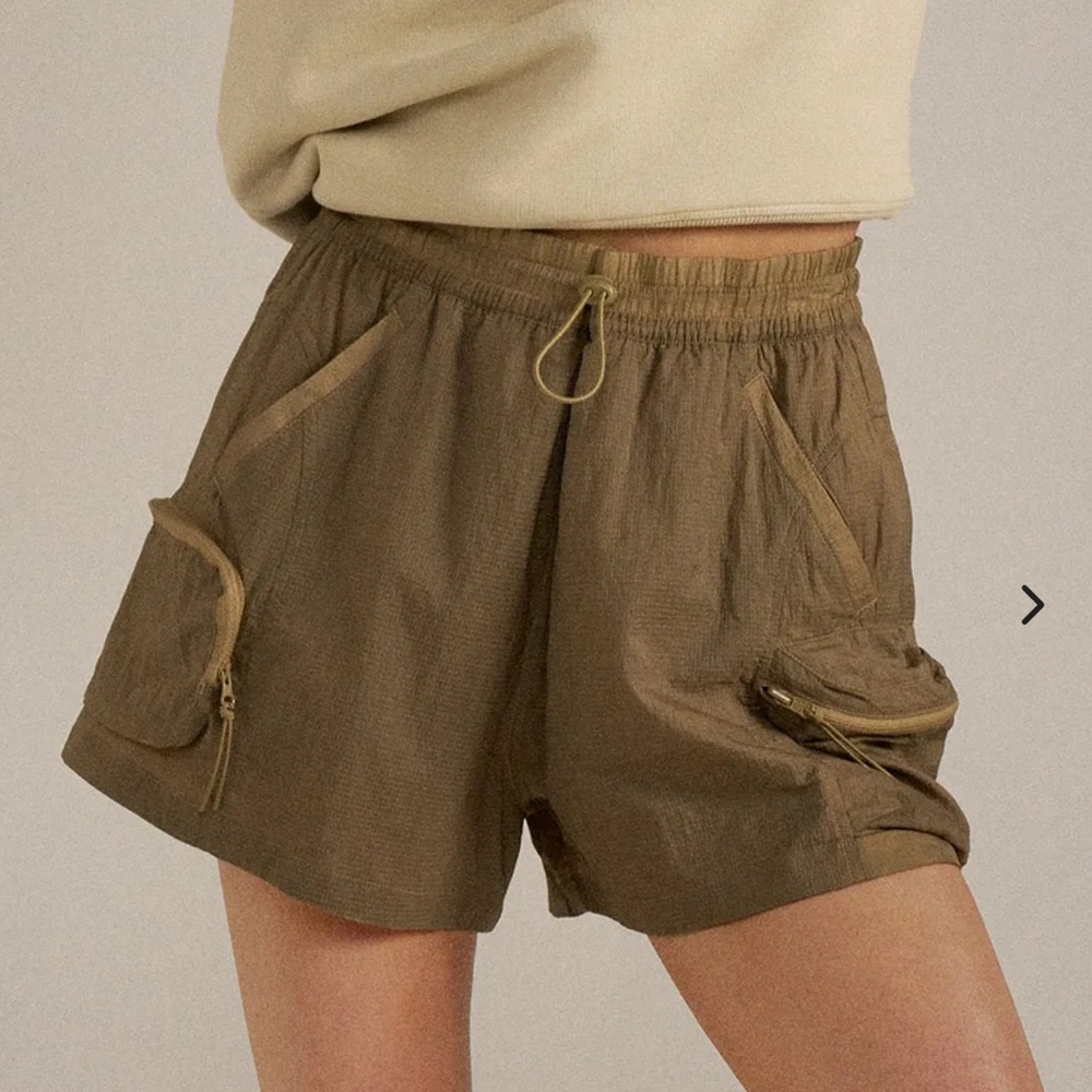 Outdoor Voices Windbreaker 3" Short NEW